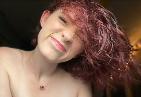 kurvige ebenholz-onlyfans xxx kunst bild