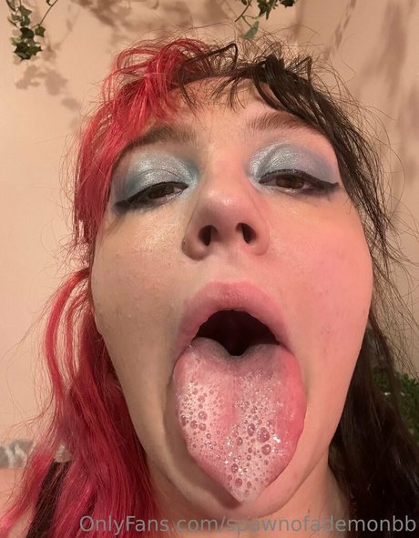 zoeybenzz hübsche porno galerie