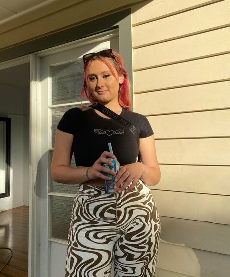 Zoe H exklusive porno bilder