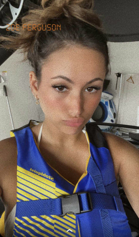 Zoe Ferguson schöne schöne foto