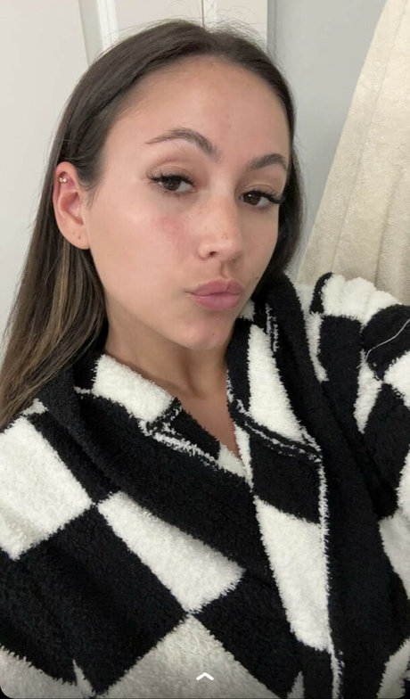 Zoe Ferguson erwachsene nacktheit archiv