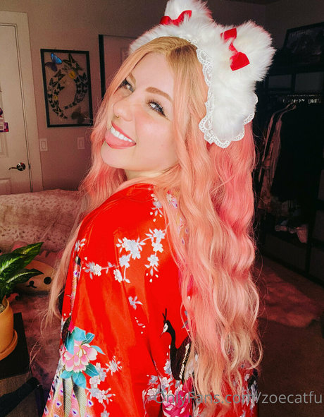 ZoeCatfu heiße nacktheit archiv