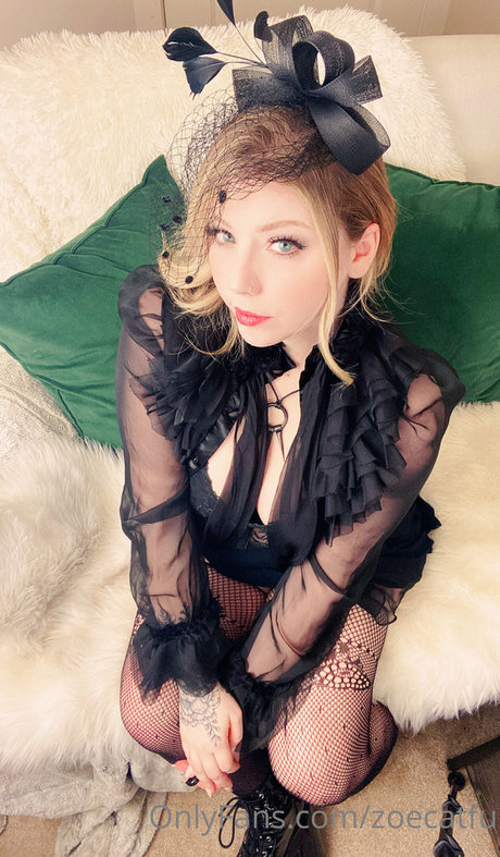 ZoeCatfu xxx nackte bilder