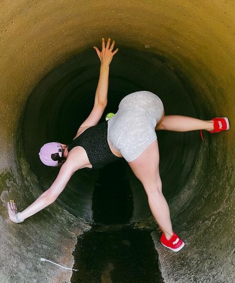 asiatischer footjob nur fans schöne erotische bild