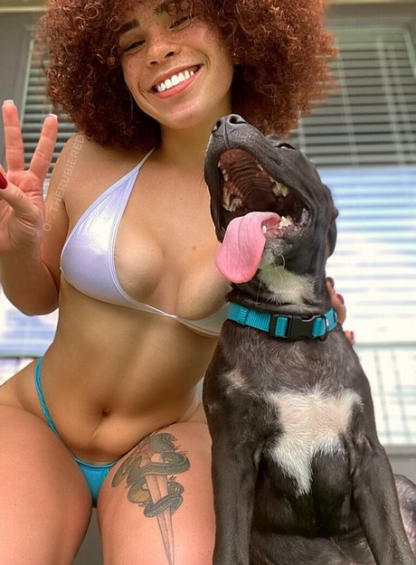 männliche promi-onlyfans heiße erotische galerie