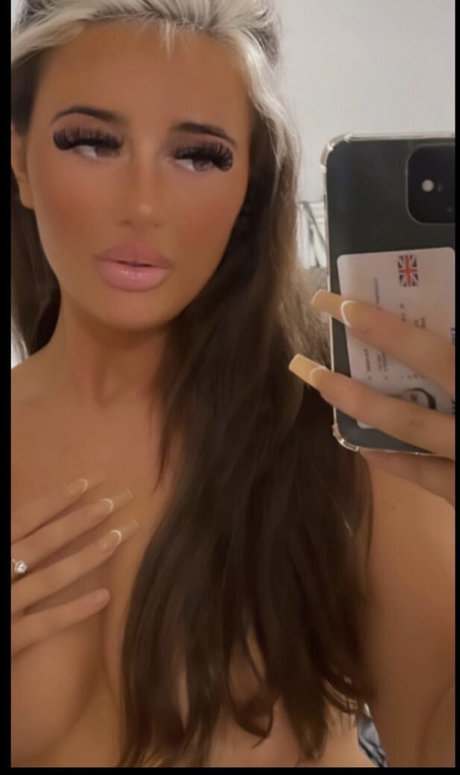 Chloe Allen kunst nacktheit archiv