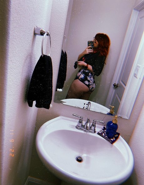 ebenholz-teen-onlyfans exklusive pornografische foto