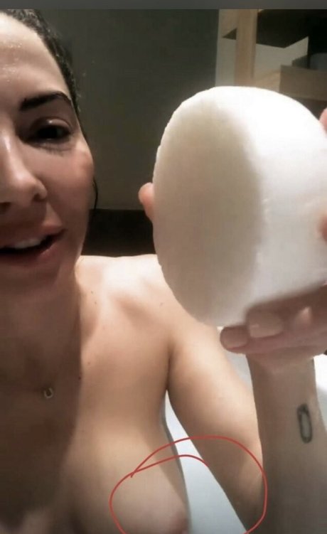 Whitney Cummings schöne schöne bilder