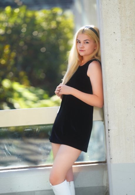 asiatische blondine nur fans erwachsene akt archiv