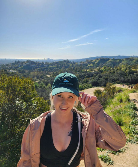 blonde gangbang-onlyfans beste sexy fotos