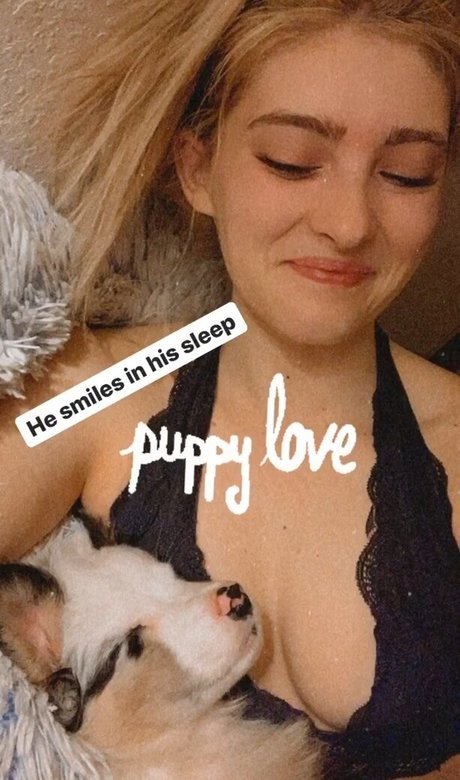 Willow Shields erwachsene top galerie