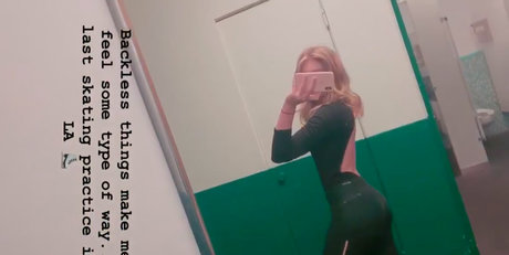 asiatische falsche titten onlyfans hd nackt foto