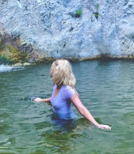 Willow Shields kostenlose perfekte bild