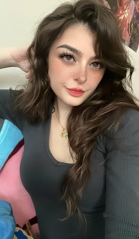 Aruuu porno exklusive foto