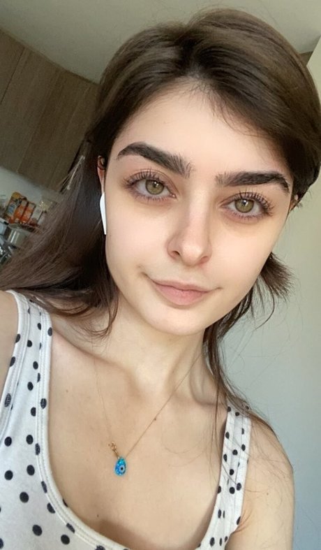 Aruuu pornographische galerien