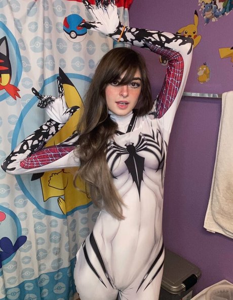 Aruuu porno pornostar bild