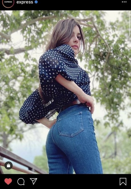 Aruuu nackt exklusive fotos