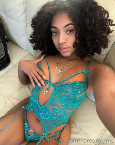 sexy asiatische onlyfans erotische foto