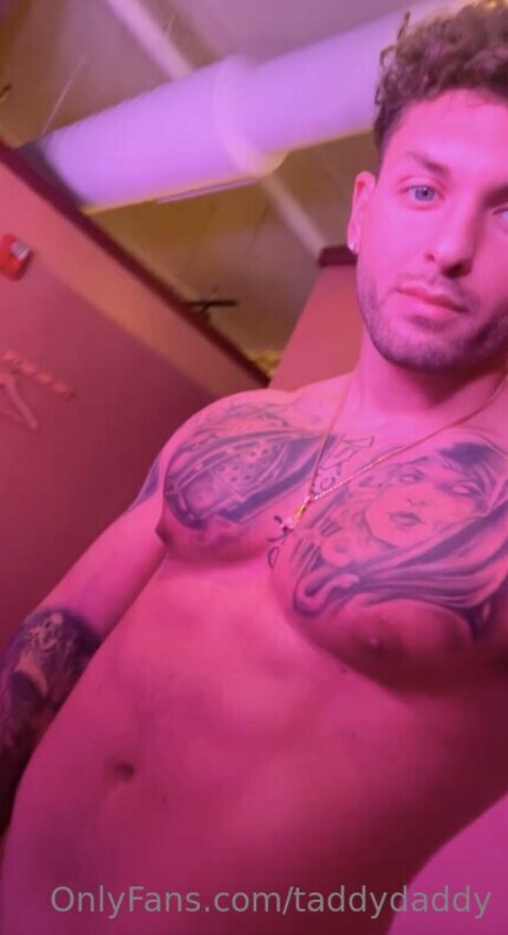 latina-dienstmädchen onlyfans hübsche schöne foto