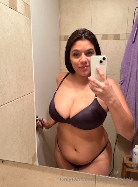 Takeyourgenia hübsche porno galerien