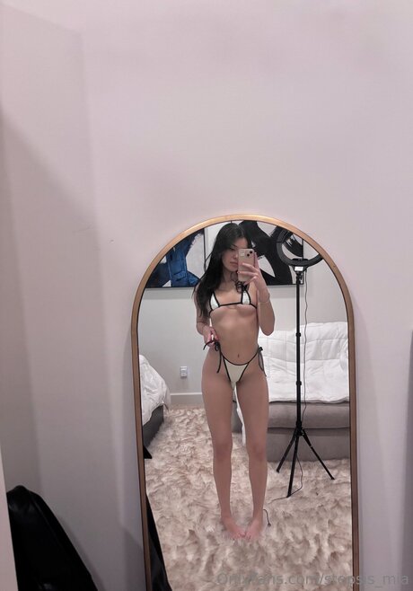 Stepsis Mia schöne akt bild