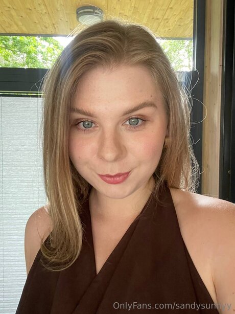 Sandysunnyy erwachsene sexy bilder