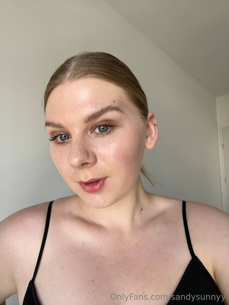 Sandysunnyy sex pornostar archiv