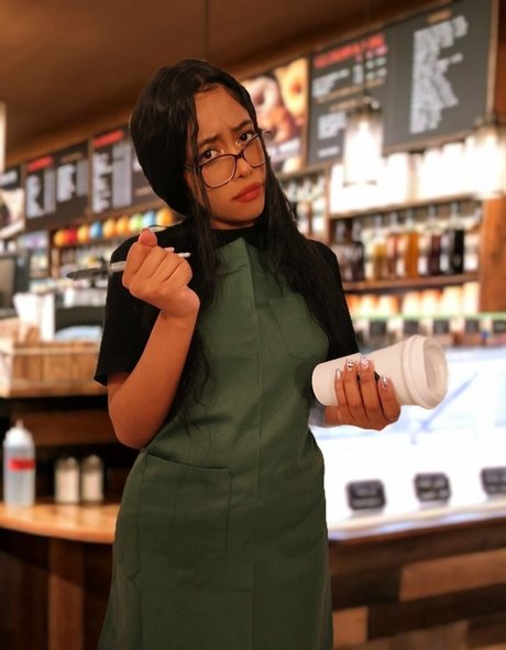 Milkubunny nackt schöne foto