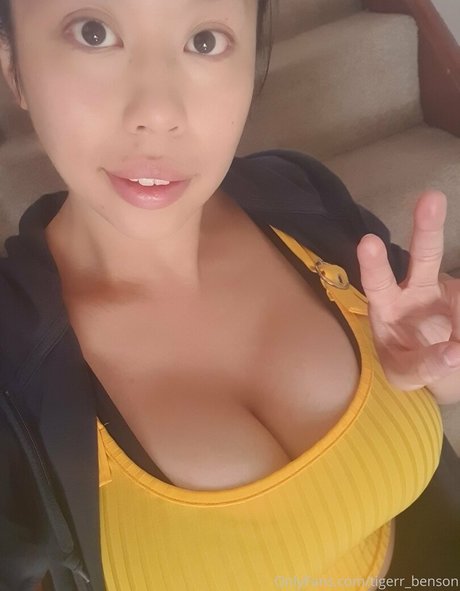 blonde männliche onlyfans perfekte akt galerie