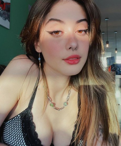 Ananda Morais hübsche akt bilder