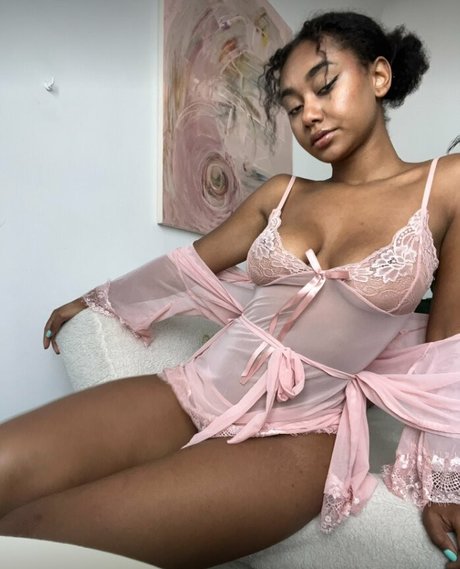 Elizabeth Anorue nacktheit kunst foto