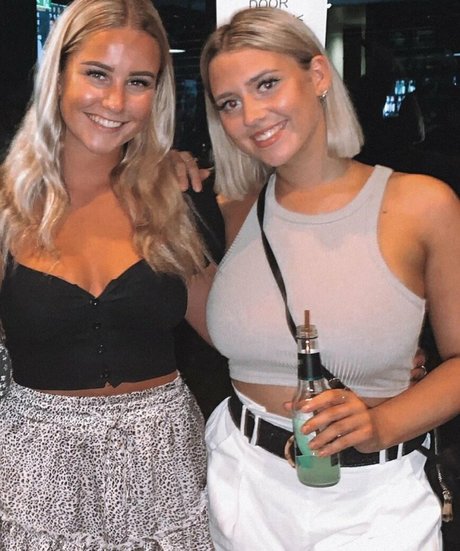 Tahlia A schauspielerin kunst bild