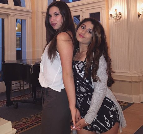 Julia Olivia beste nacktheit bilder