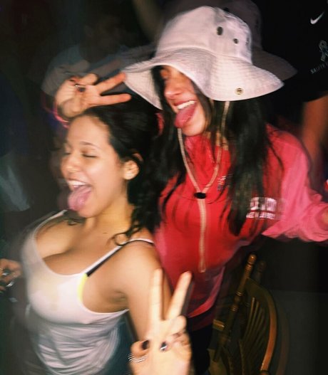 Sabina Badzim top freie bild