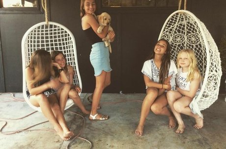 Alanna Pow porno perfekte galerien