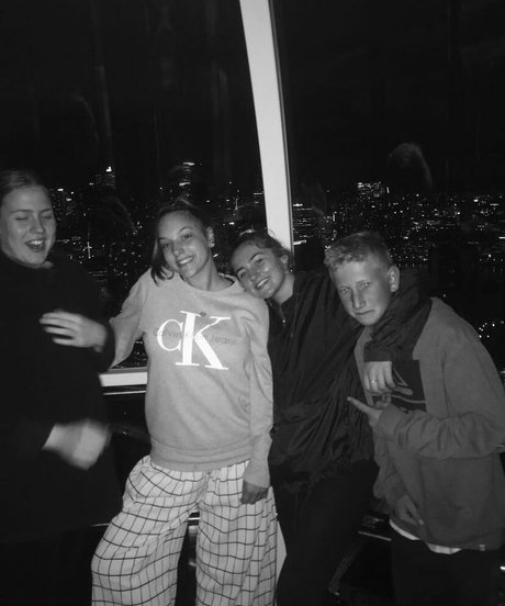 Alanna Pow kostenlose erotische galerie