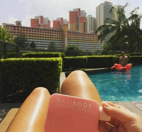 Alanna Pow xxx schöne archiv