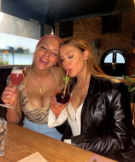 Alanna Pow model xxx bilder