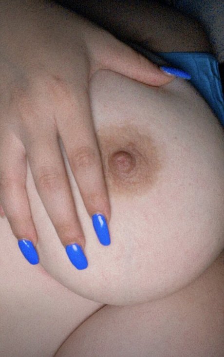 Paulina Davila nackt kunst foto