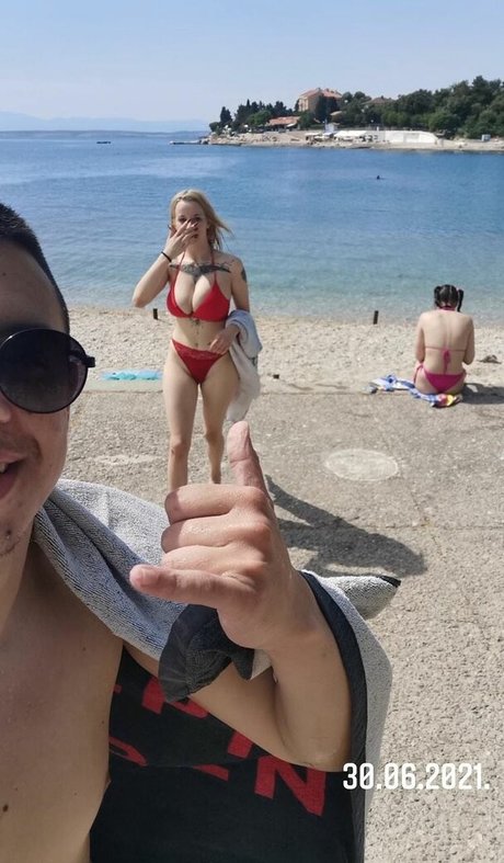 suzizvonar xxx nackt galerie