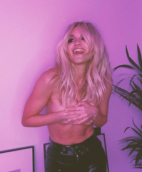 Ashley Roberts top nacktheit fotos