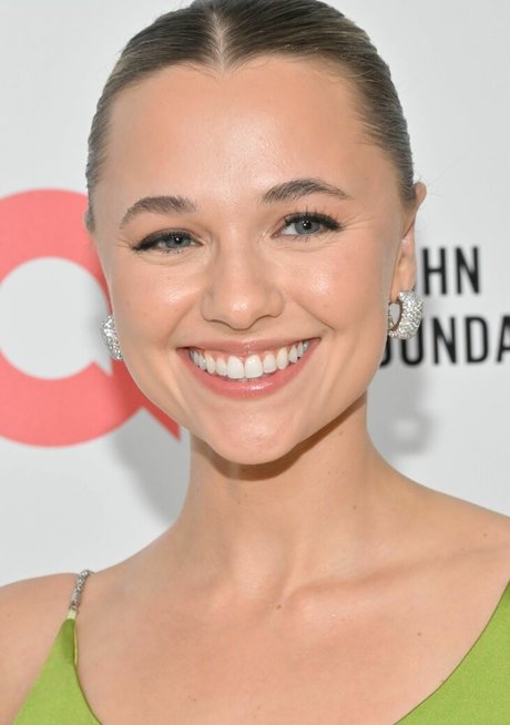 Madison Iseman erotische fotos