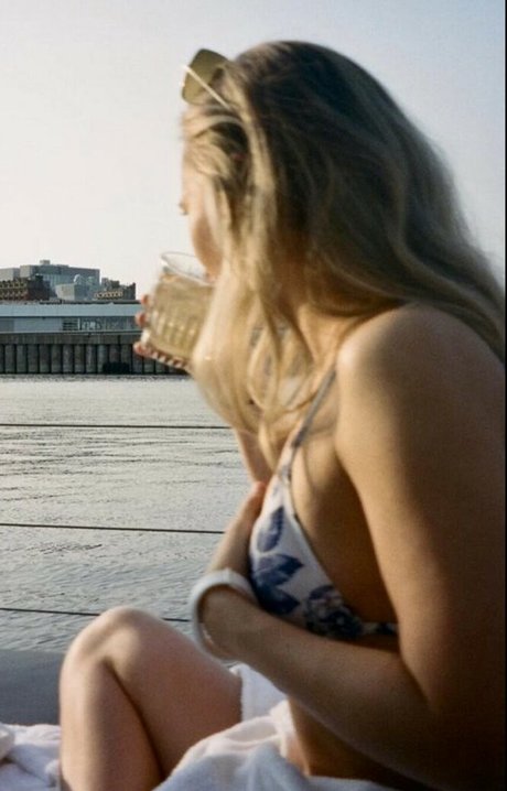 Madison Iseman pornostar archiv