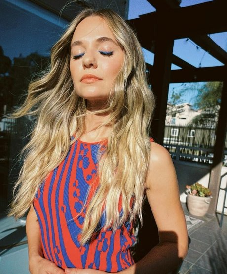 Madison Iseman exklusive nette bilder