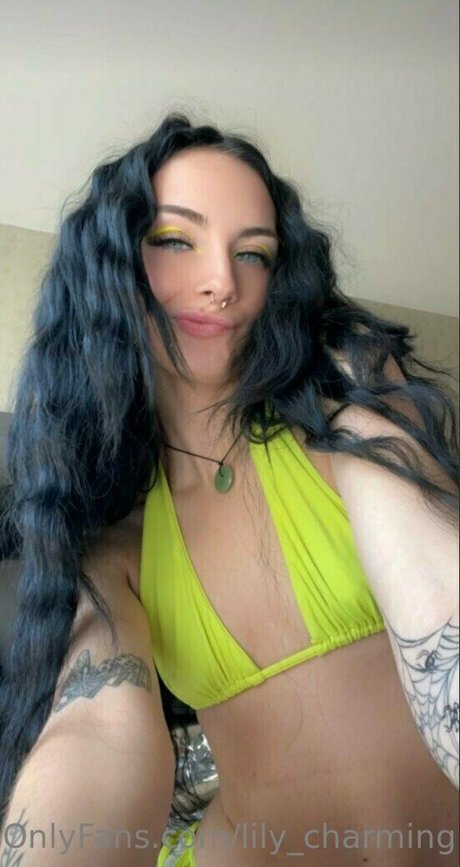 lily charming hd nacktheit foto