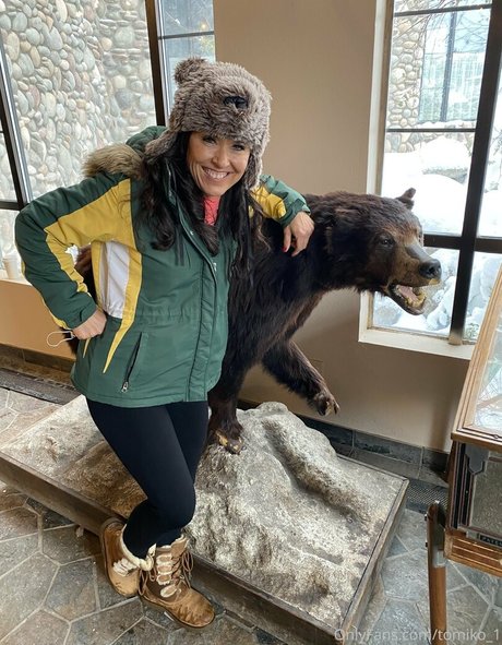 tomiko 1 hübsche nette foto