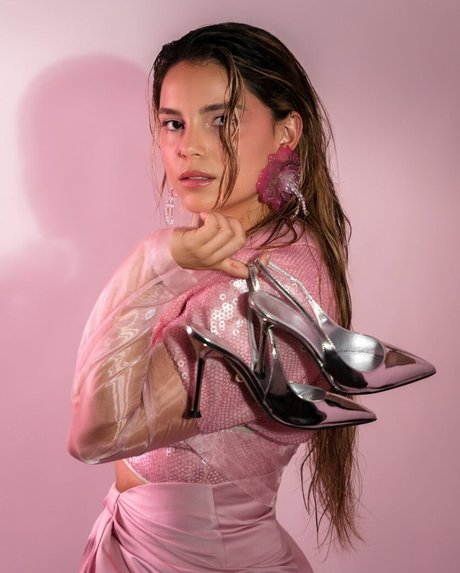 Inde Navarrette erotische pornographische bilder