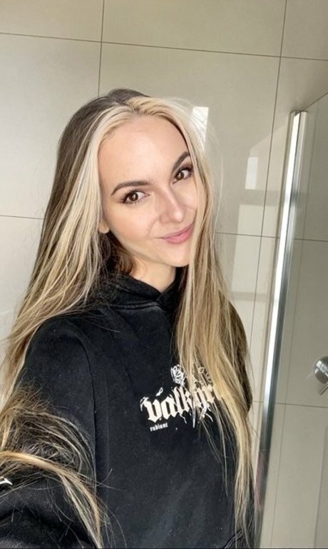 joi teen onlyfans sexy pornografische bilder