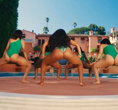 shemale sperma im mund onlyfans sexy nackte archiv