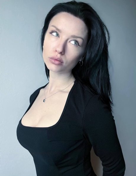 kurvige ebenholz-onlyfans hd nackten bild